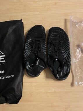 Hike Footwear Barefoot Shoes Nonslip Grounding EU 42 men’s 9 women’s 10